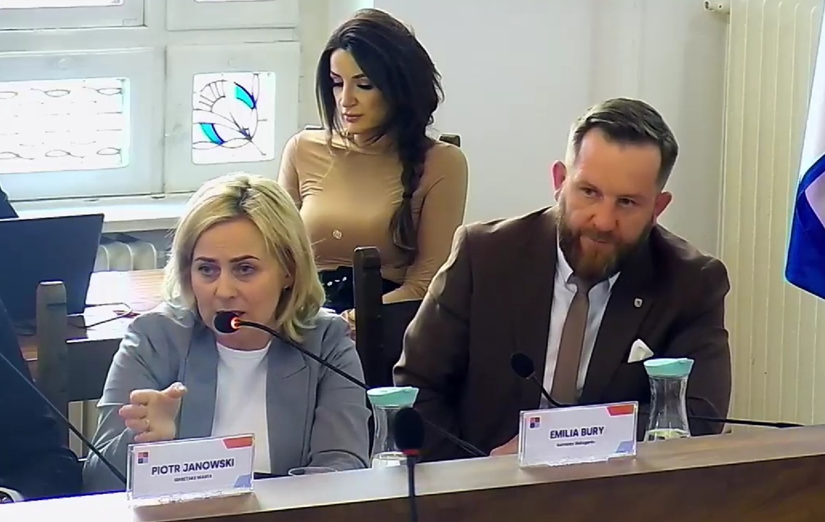 Skandal! Burmistrz z KO do radnego: "Niech się pan zamknie"