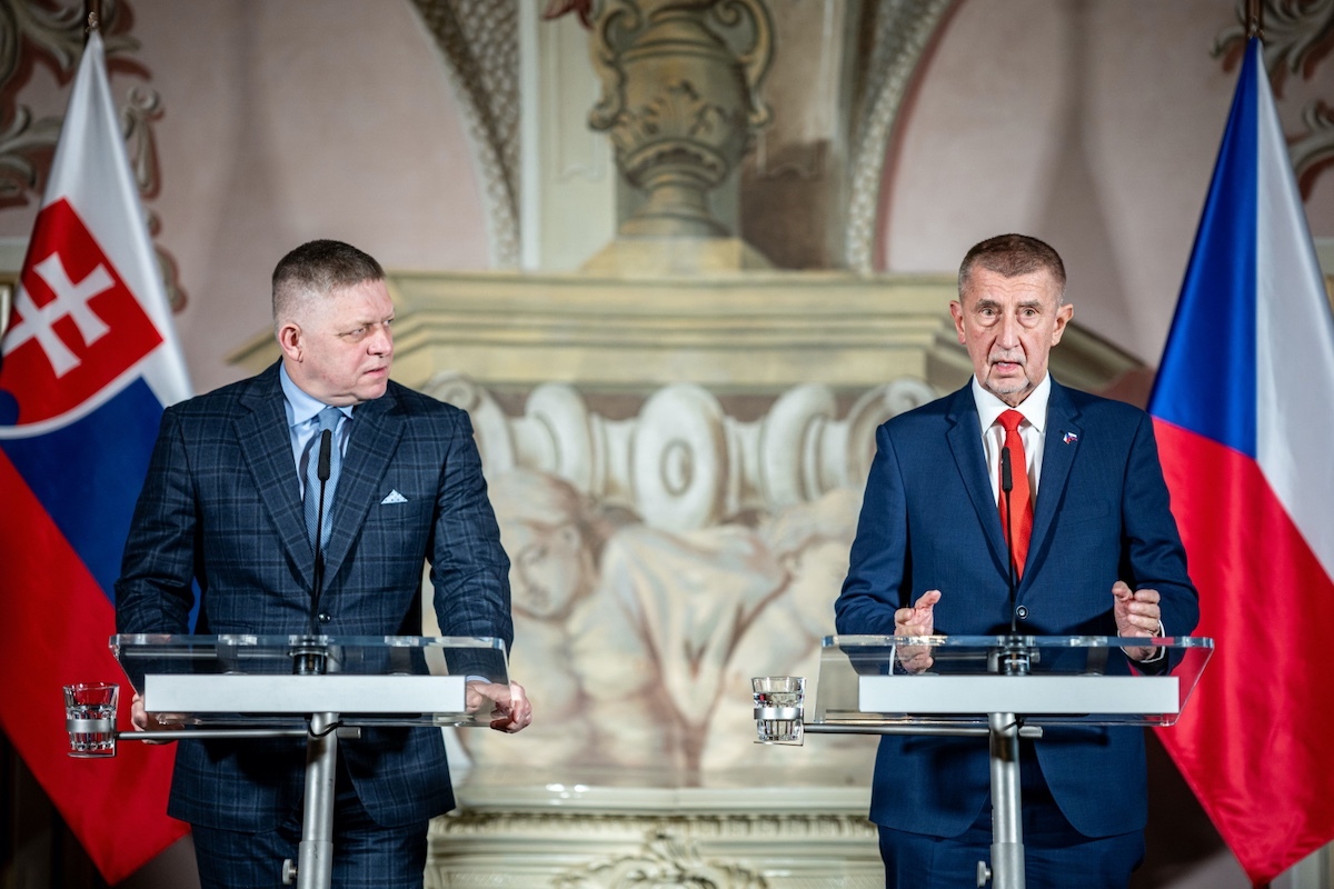 Babisz przedstawił propozycję ws. cen paliw. Wymienił Polskę