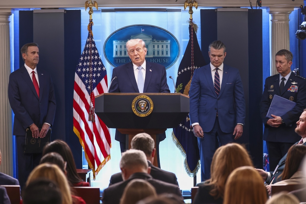 Trump ostrzega Iran: Cały kraj może być zniszczony w jedną noc