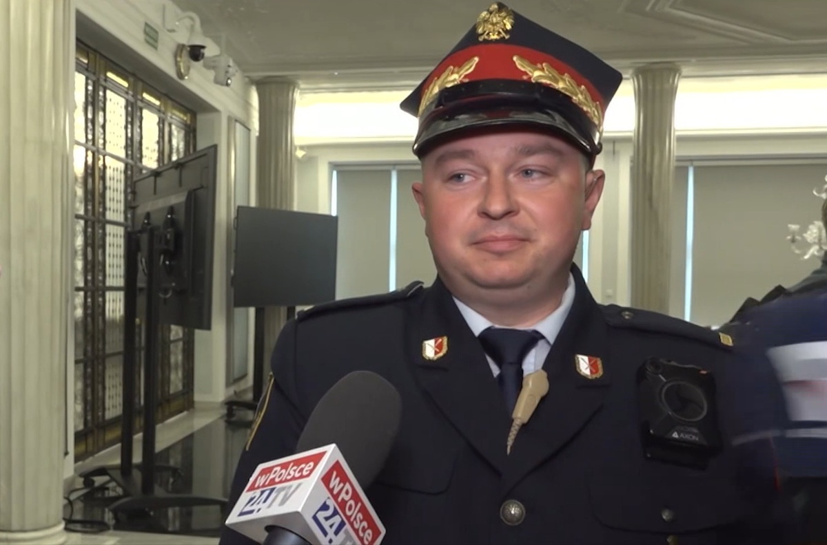 Телевизору wPolsce24 запрещено входить в Зал колонн! Только TVP