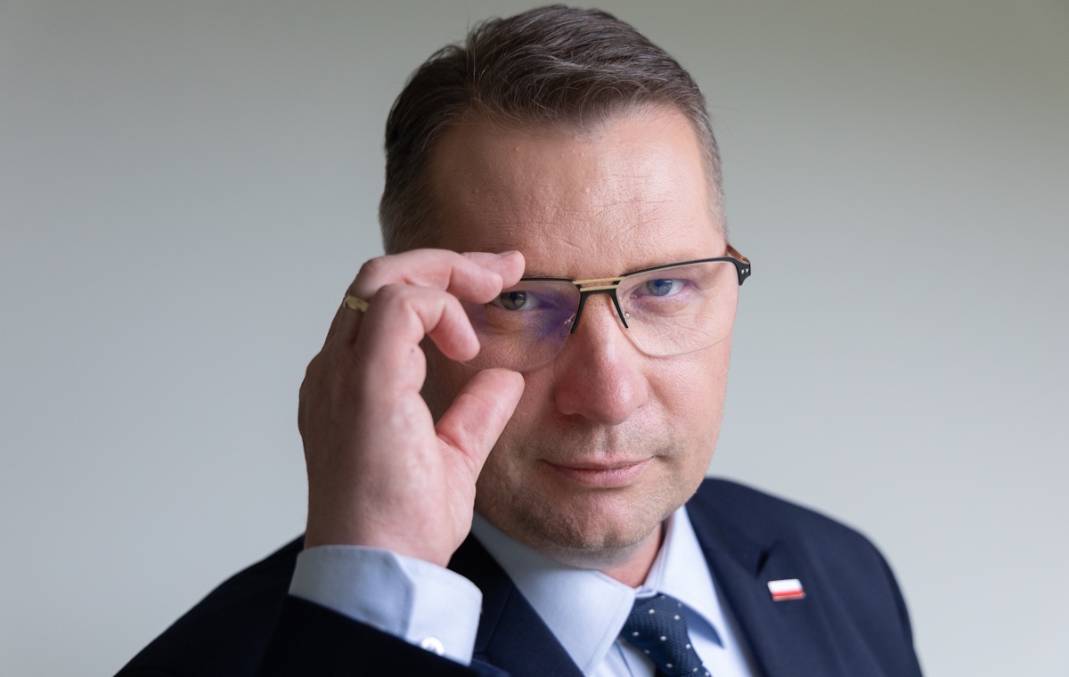 Bosak zaatakował Czarnka ws. planowanej polityki migracyjnej