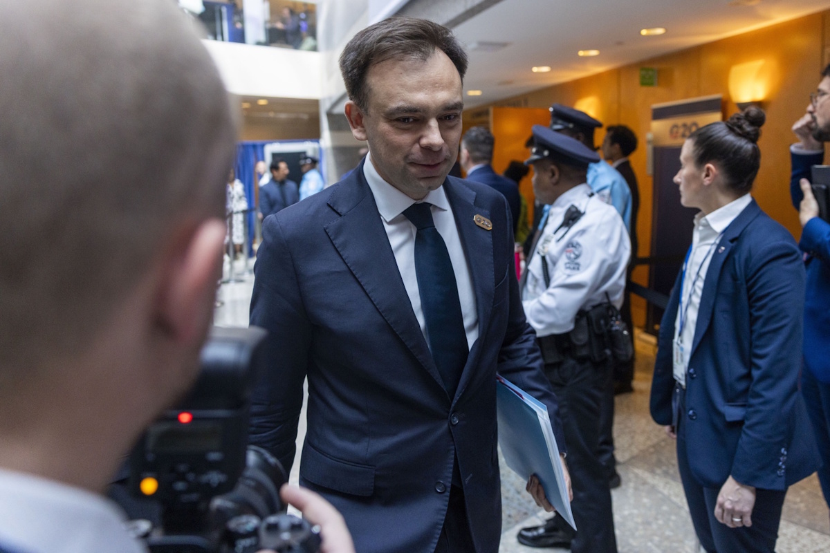 Domański na spotkaniach G20. Atakuje prezydenta Nawrockiego