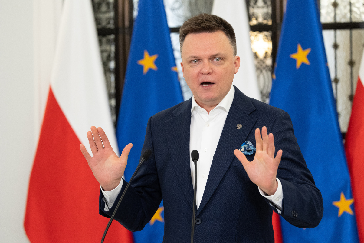 Hołownia: Będę rozmawiał z Kaczyńskim. Żałuję, iż to tłumaczyłem