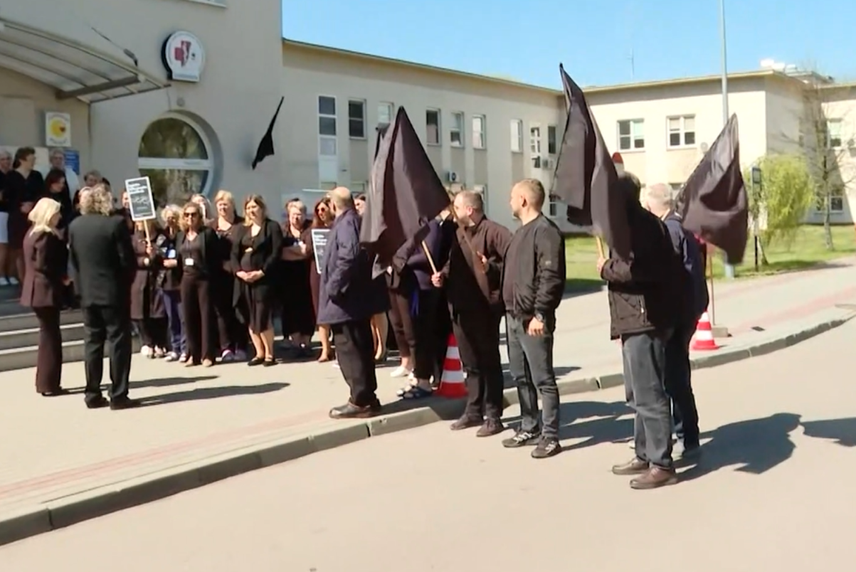 Dramatyczny protest szpitala w Garwolinie. "Upadniemy!"