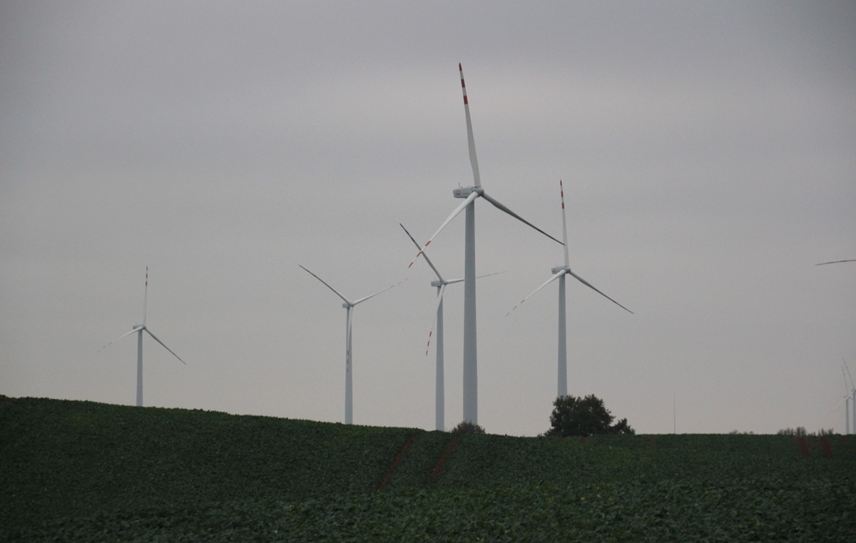 Liczby w polskiej energetyce mówią jasno: wiara w OZE to złuda