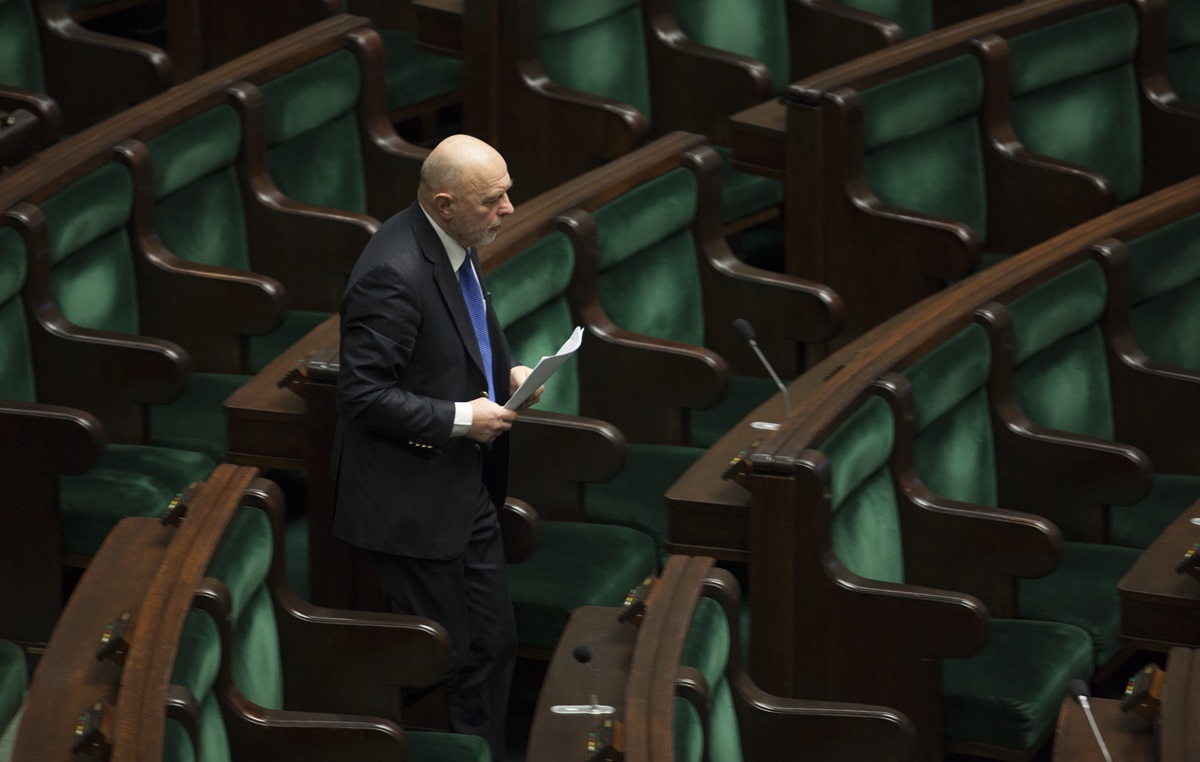 Polowanie na KPRP. Sonik mocno do Czuchnowskiego