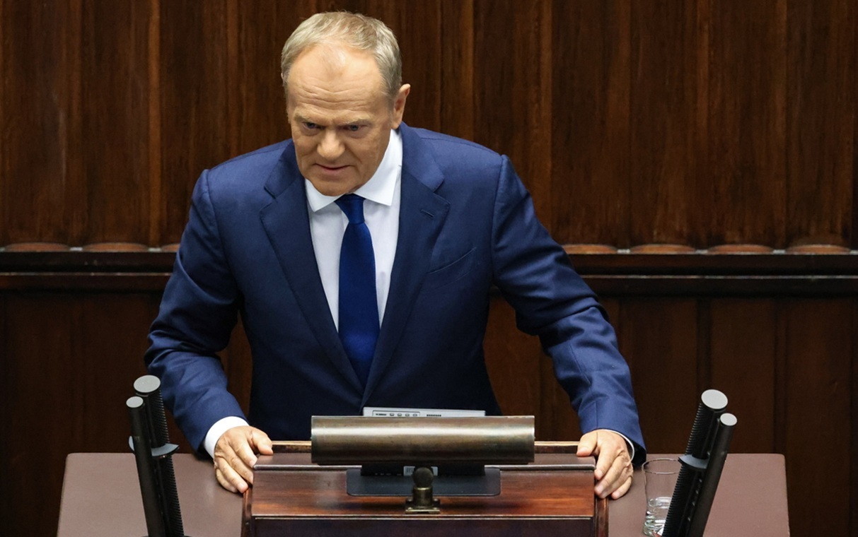 Tusk broni Hennig-Kloski i... opowiada o freakfightach