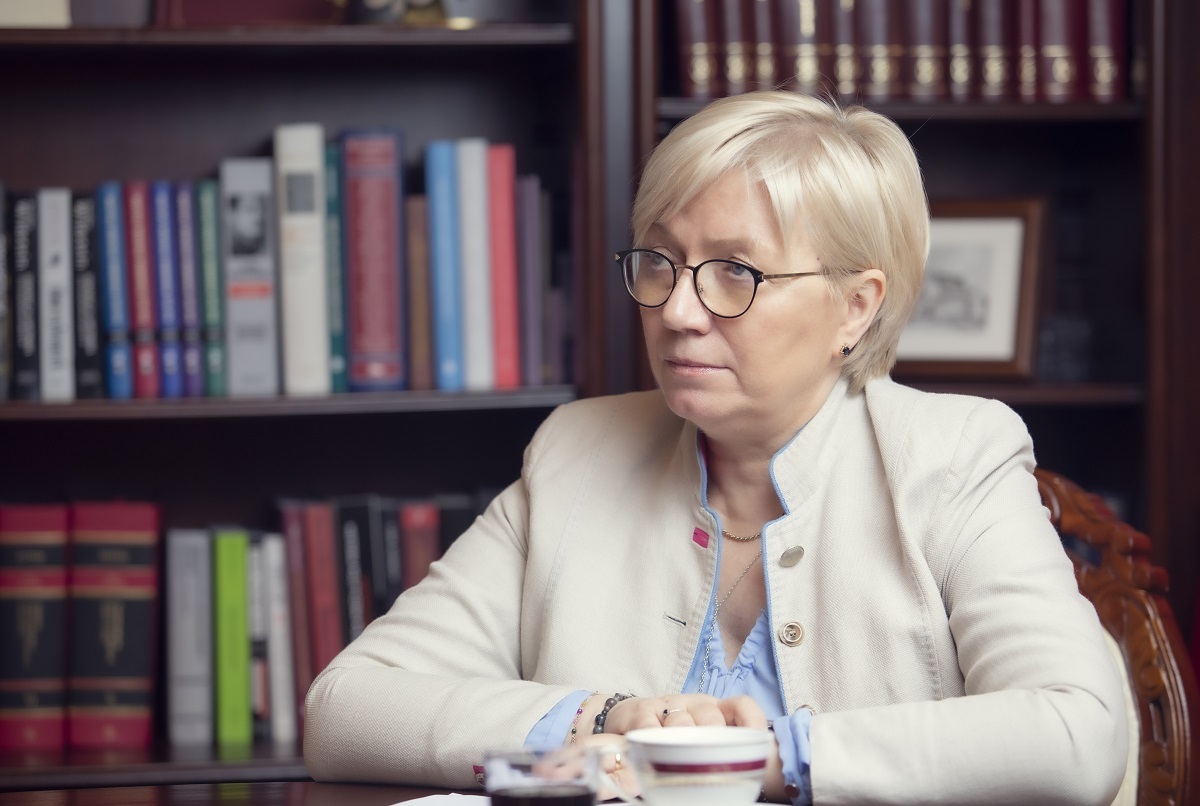 Tak była prezes TK komentuje słowa Tuska pod jej adresem