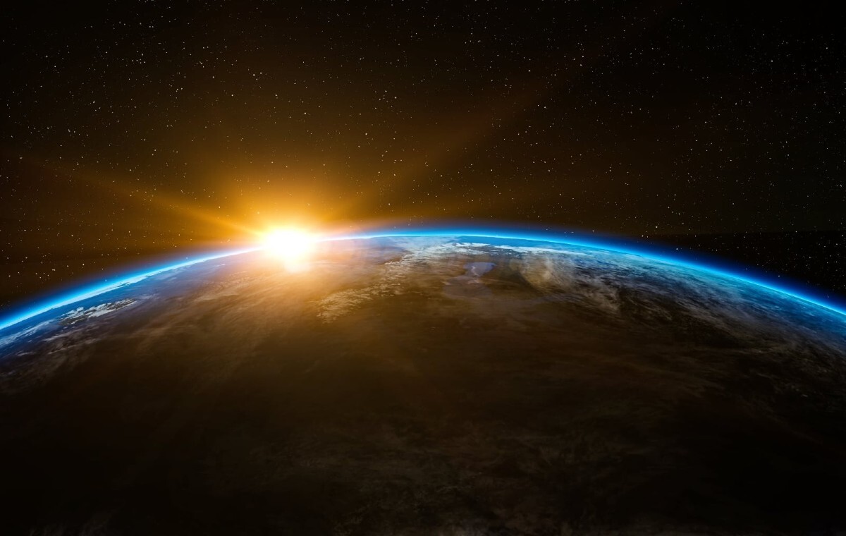 Jutro Ziemię minie stumetrowa planetoida!