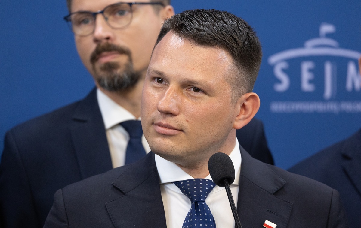 Ментцен продолжает говорить о генерале Кукуле! «Предатели или идиоты»