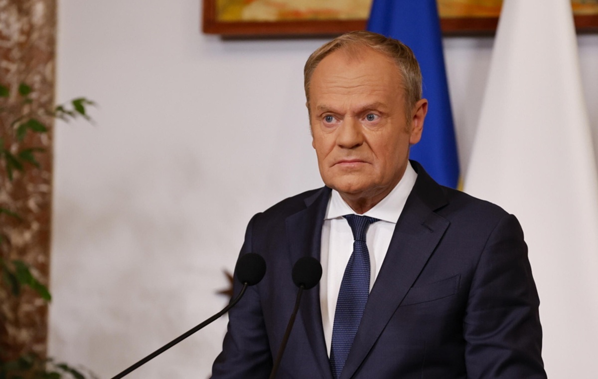 Zamiast reparacji, Tusk zapewnia odsetki dla Merza