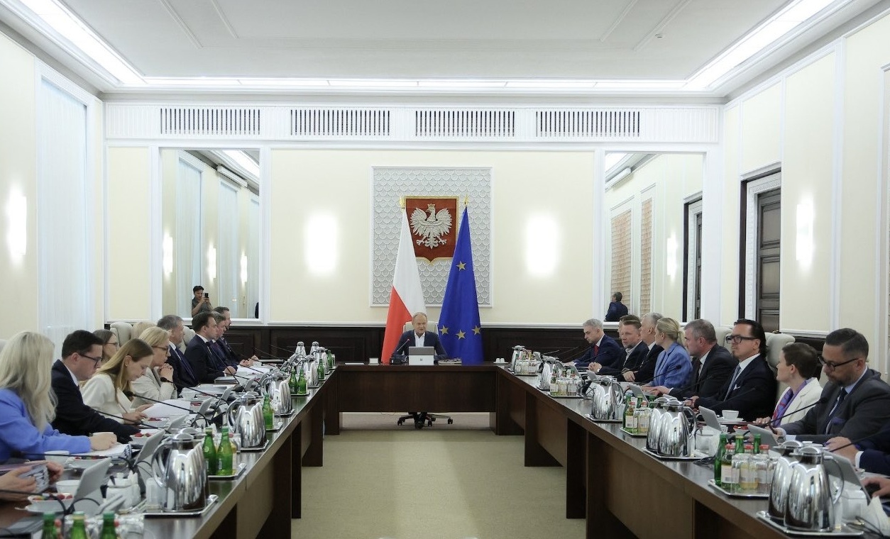 Zmiany w rządzie jeszcze przed wakacjami? Chcą tego Polacy!