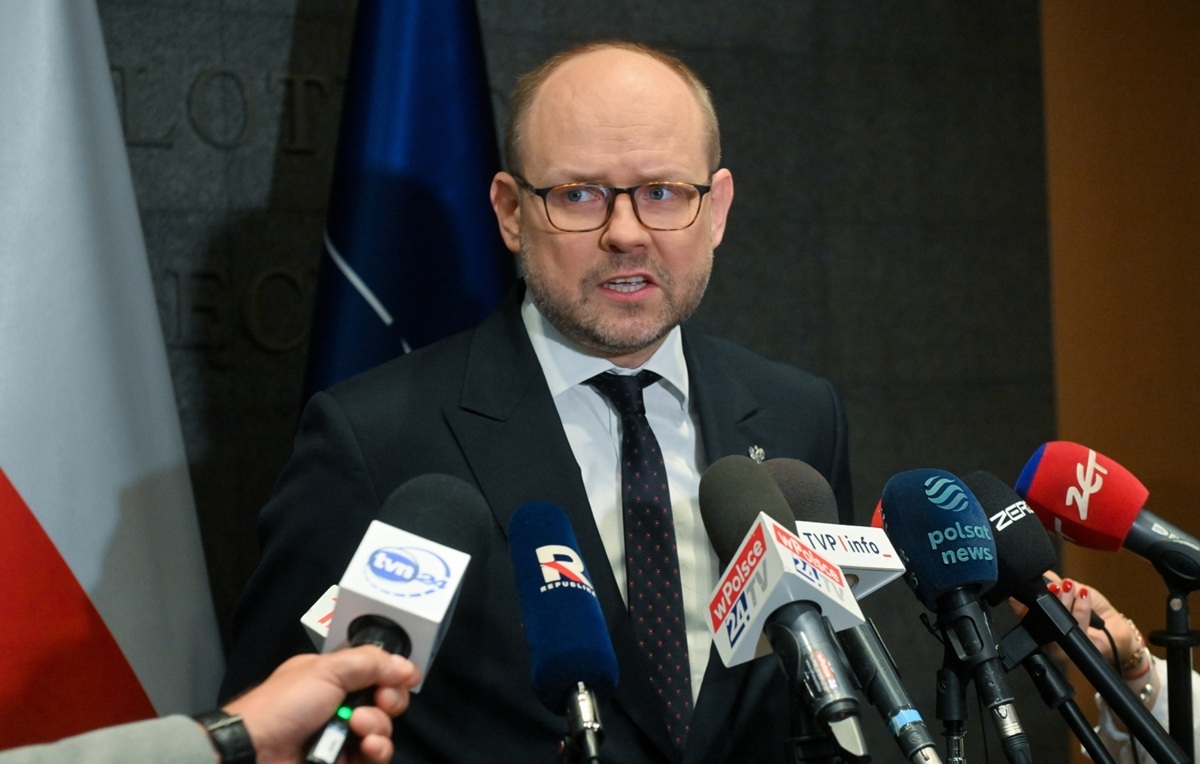 Czarzasty odgraża się USA ws. Ziobry. Przydacz mocno