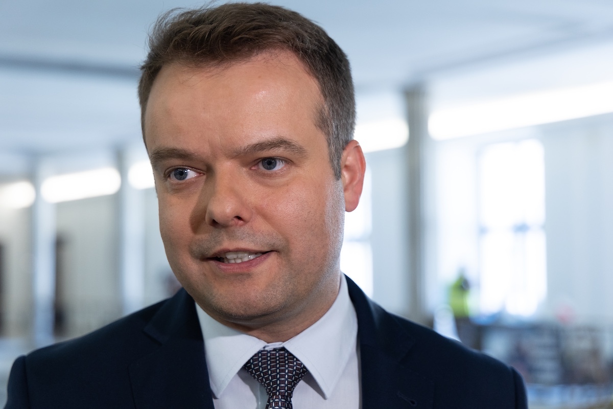 Rzecznik PiS wyjaśnia skąd projekt ws. kryptowalut