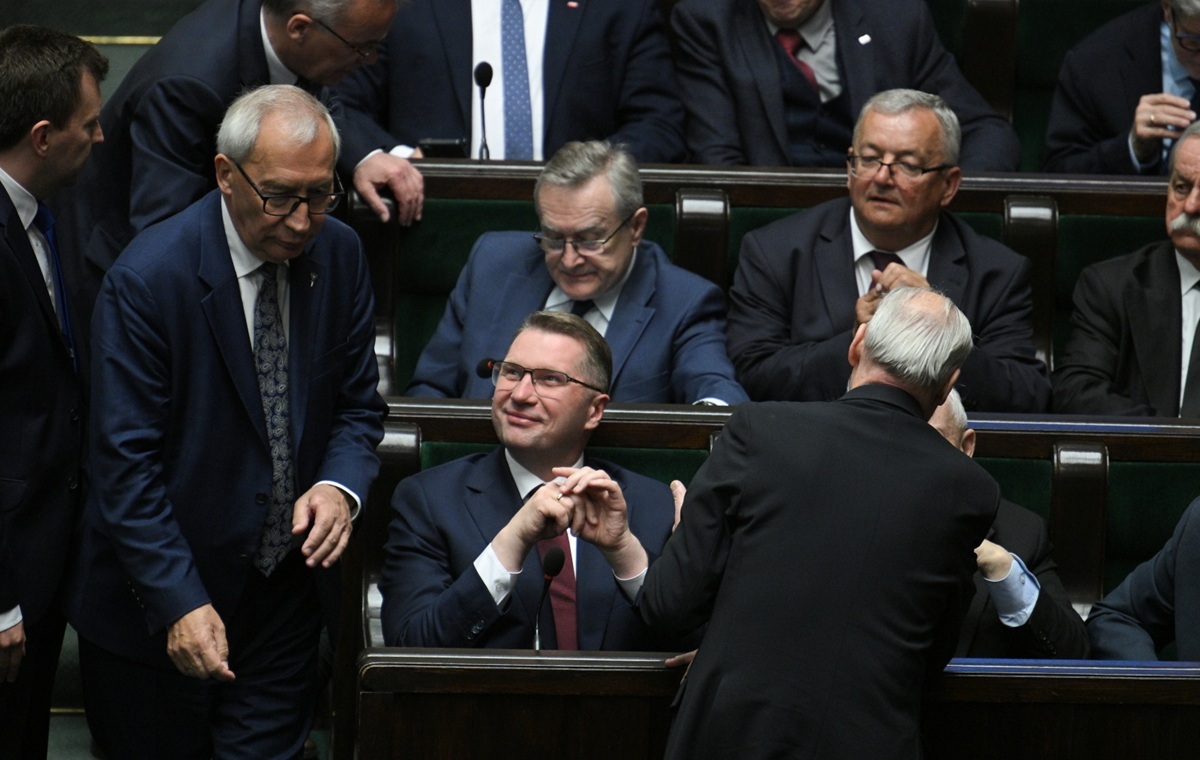 UJAWNIAMY. Gorąco na posiedzeniu klubu PiS. Wiemy, co się działo