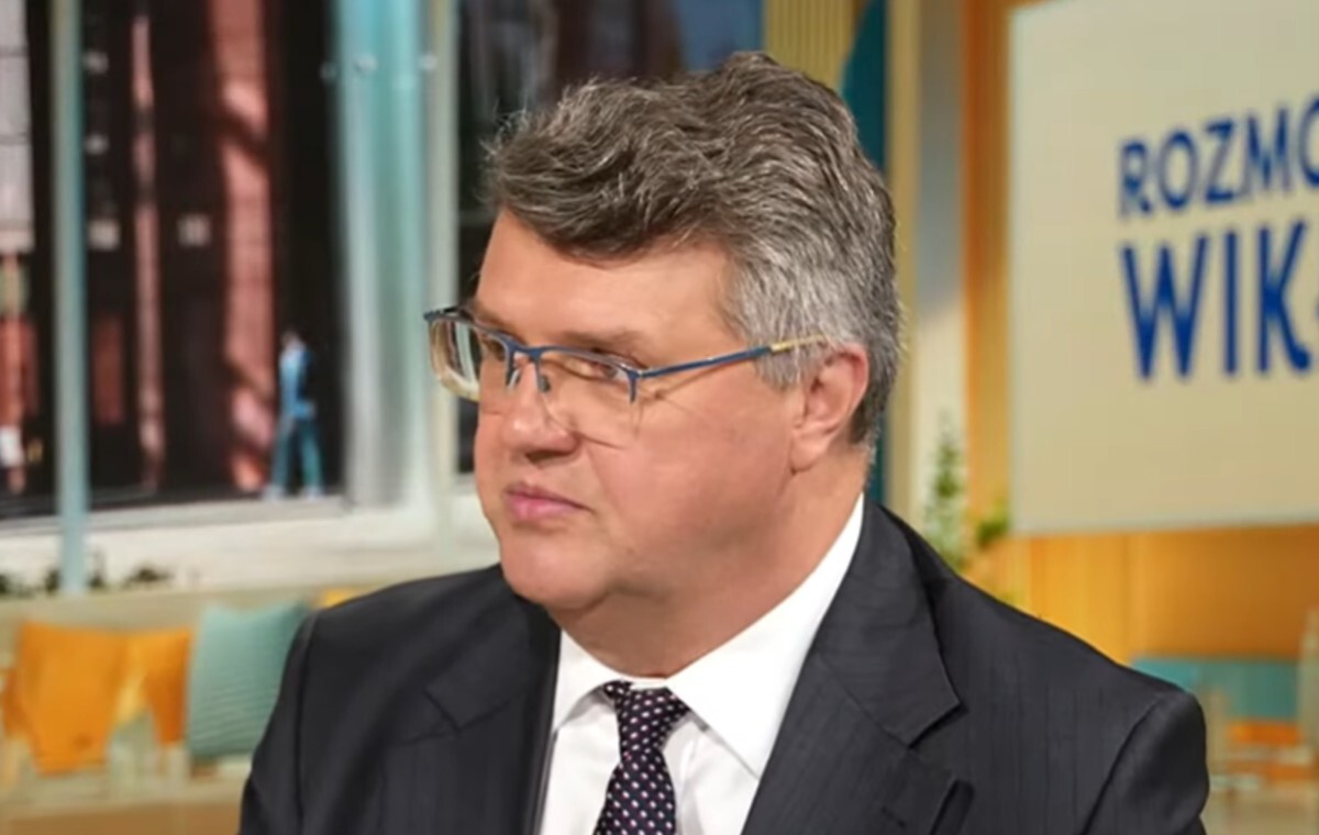 Rząd prowadzi „wojnę hybrydową”? Wąsik stawia mocną tezę