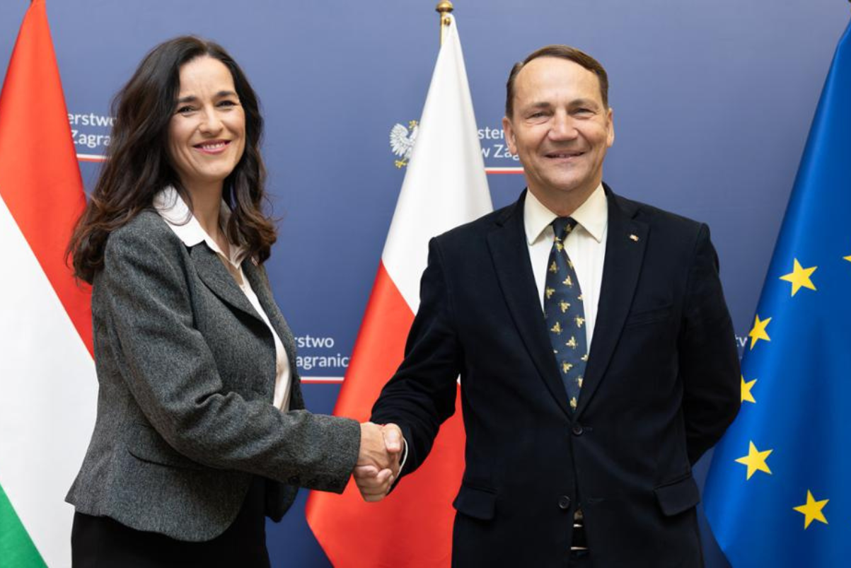 Szefowa MSZ Węgier oskarża byłych kolegów. Dostała odpowiedź