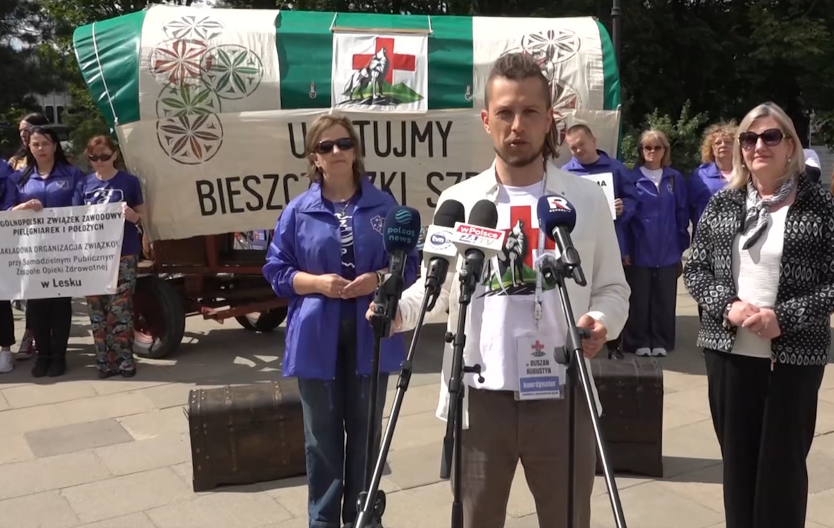 Szpital w Lesku na krawędzi bankructwa. Protest przed Sejmem