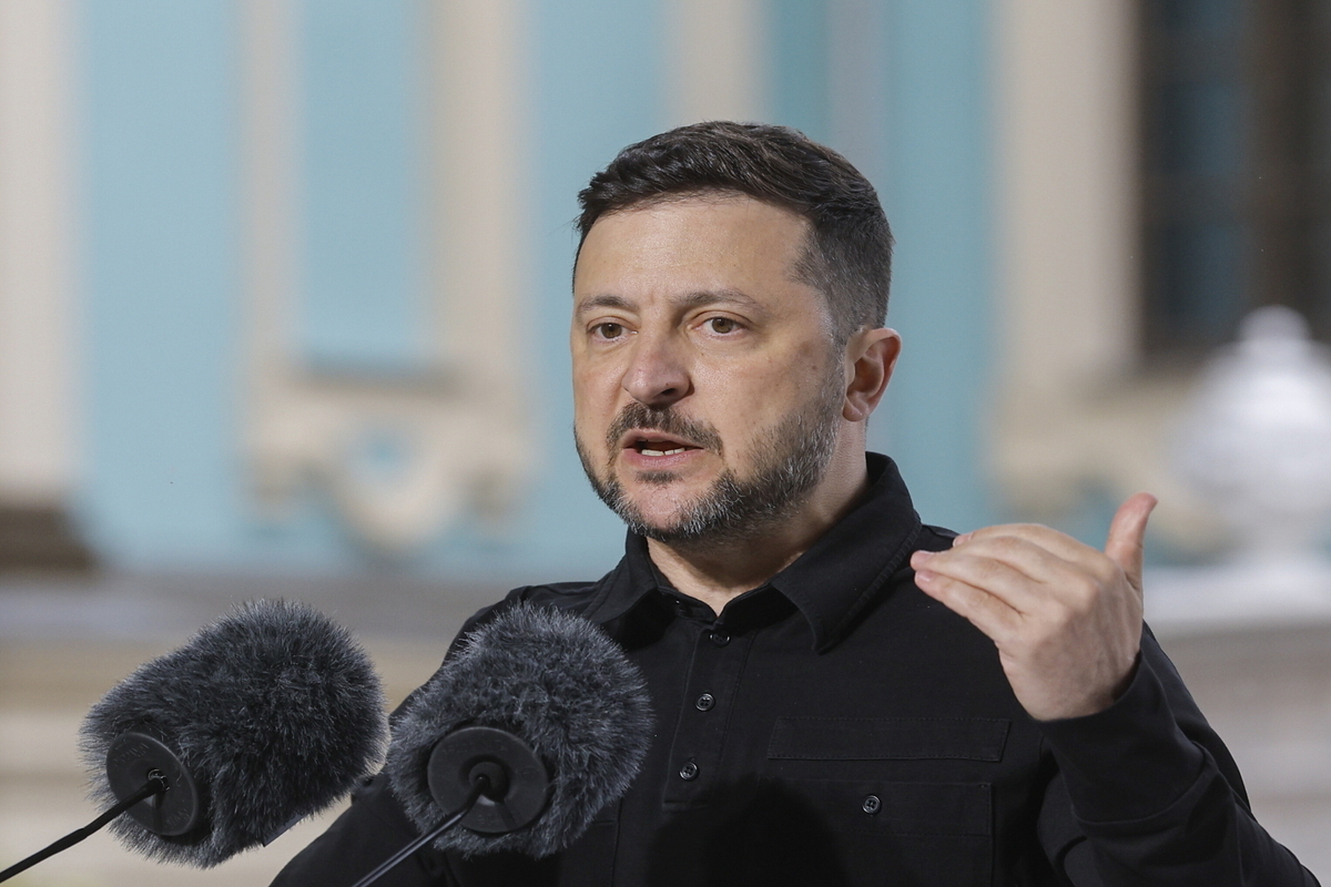 Absurdalna obrona Zełenskiego w "Newsweeku"! Nie wie o Wołyniu?