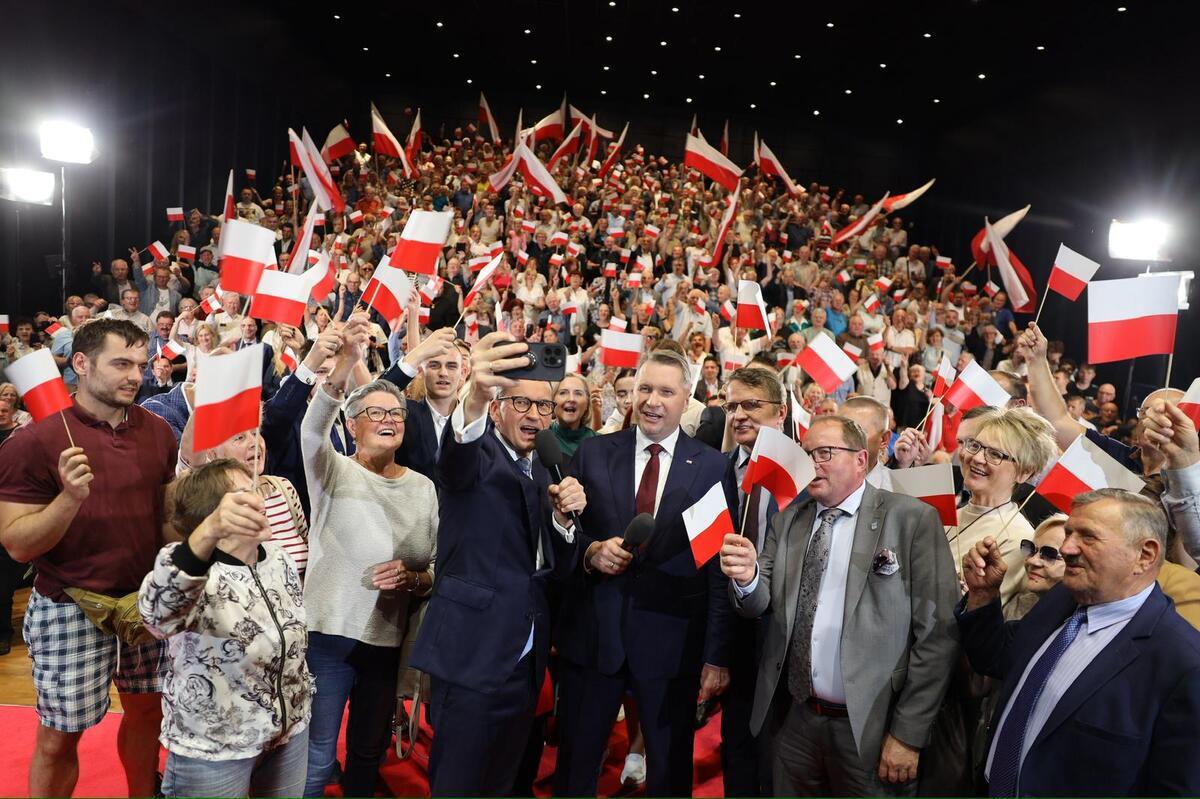 Zjednoczenie w PiS. Czarnek i Morawiecki razem po zwycięstwo!