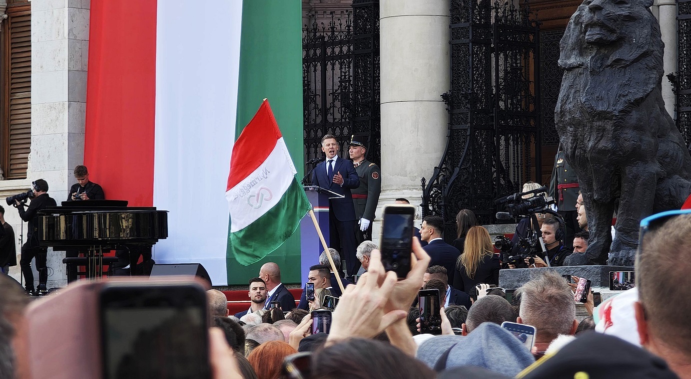 Péter Magyar walczy o polityczne życie