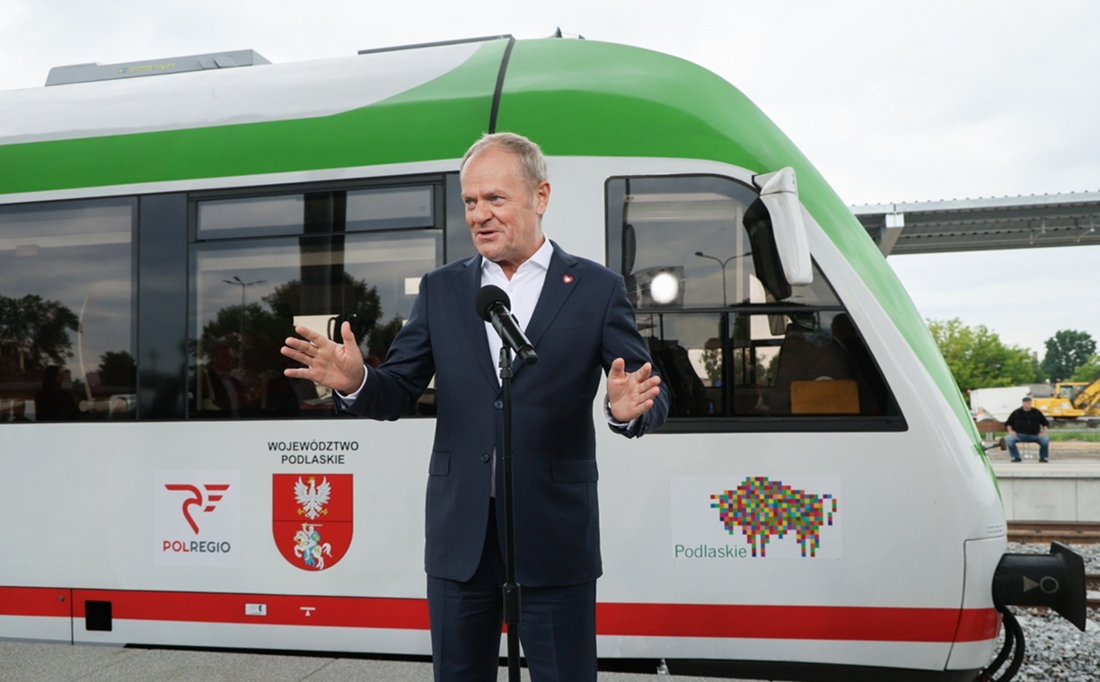 Tusk on the train. He's spreading propaganda and being spiteful
