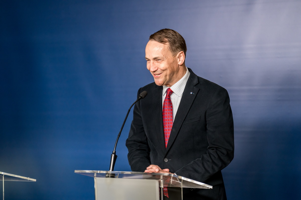 Żenujące zachowanie Sikorskiego! Odpowiedziała córka Bąkiewicza