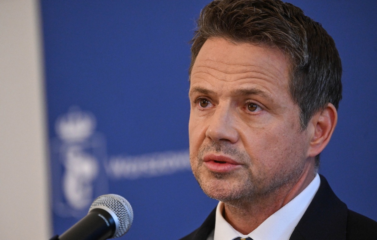 Trzaskowski plącze się i miota. Słowik obala jego kłamstwo!