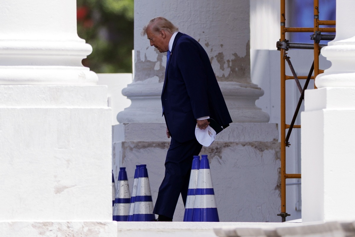 Jedna minuta rozmowy. Tak wybuchła burza na linii Trump-Meloni