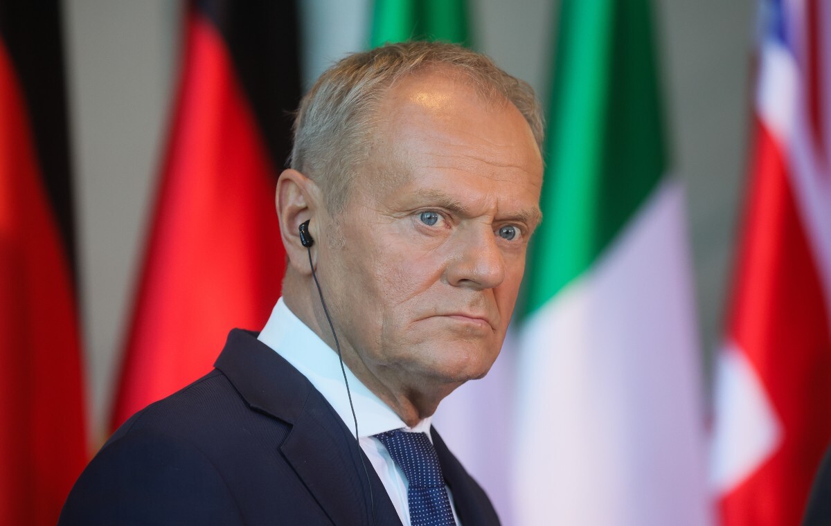 Tusk ochoczo zabrał się za odbieranie wiarygodności sygnaliście