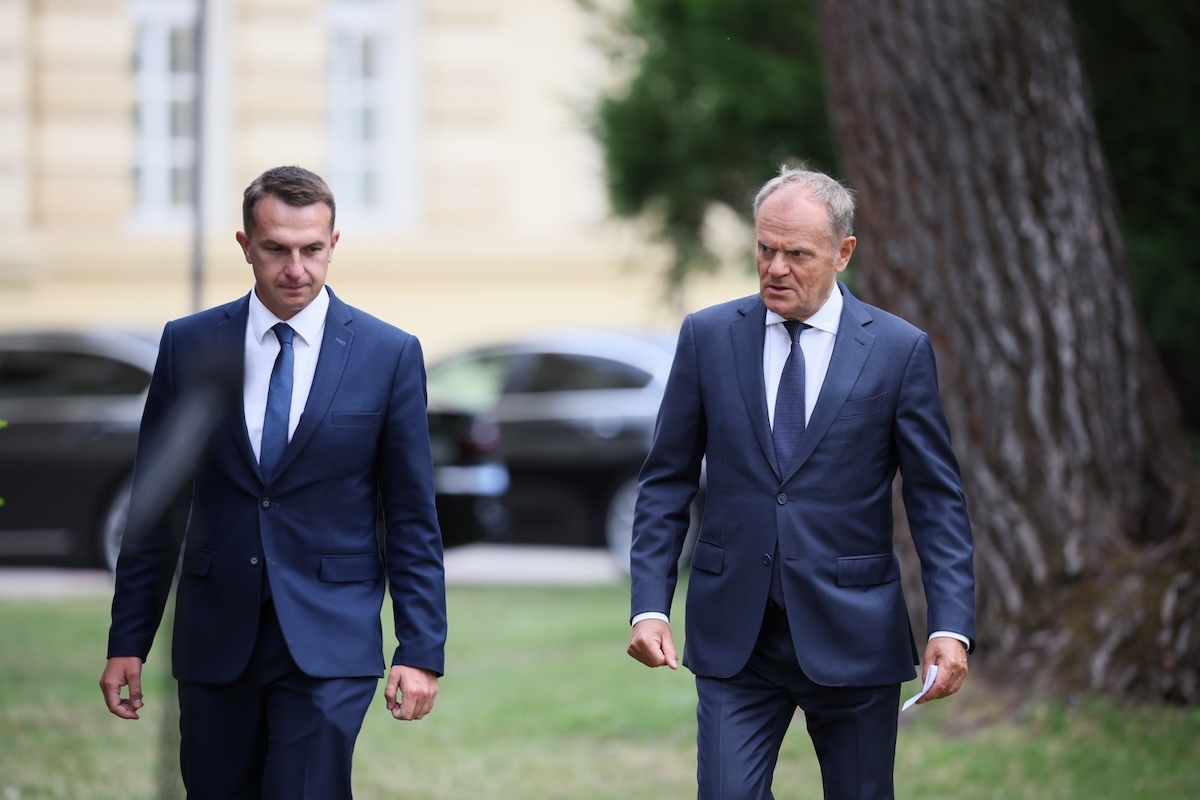 Tusk kontynuuje „rozsmarowywanie” skandalu