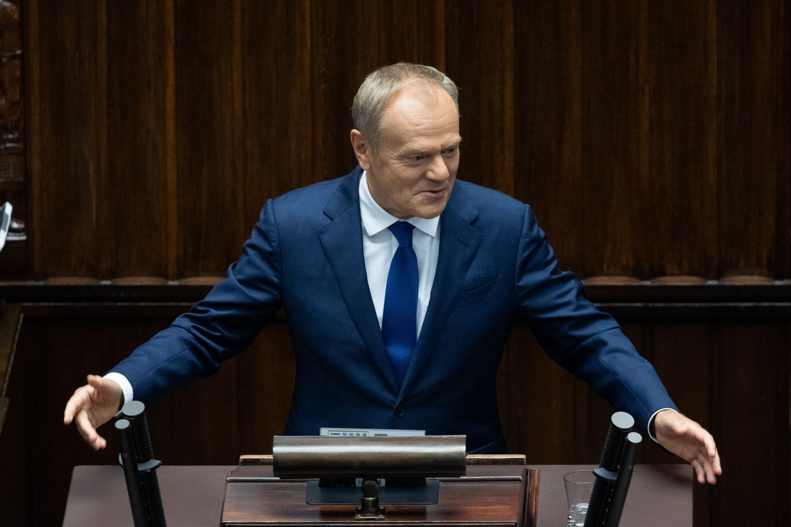 Tusk jak Czerepach? Znany profesor: Afery przykrywają Putinem