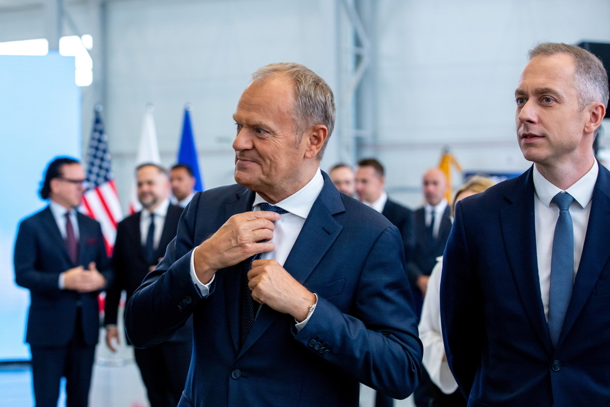 Wiceszef MON gasi aferę benzyną! Tomczyk: PiS to banda idiotów