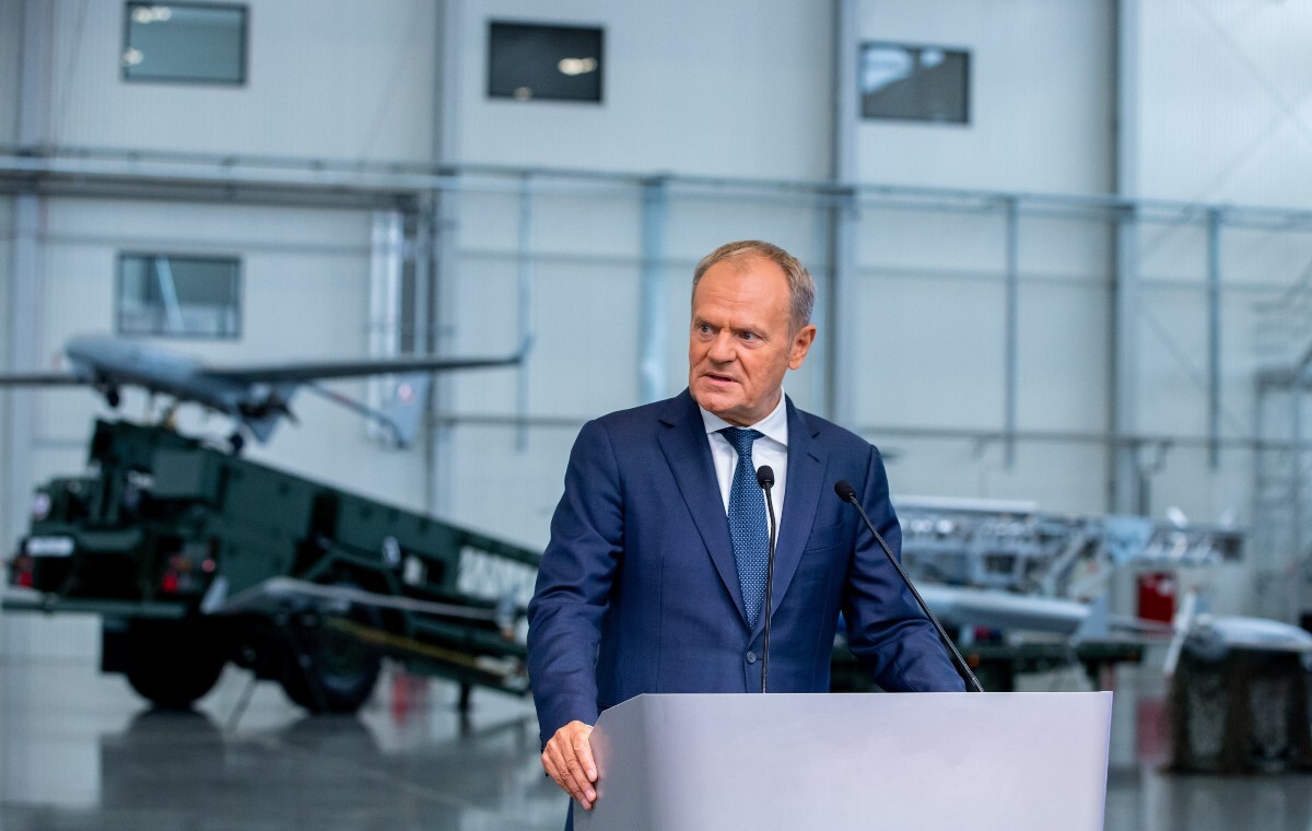 Premierze Tusk, jak to się Panu spina?