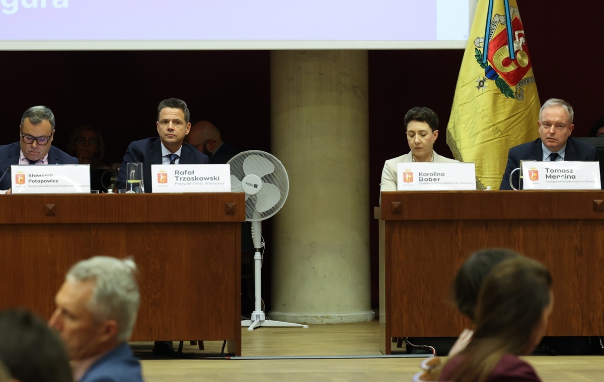 Zamiatają afery pod dywan! Szokujące decyzje radnych KO