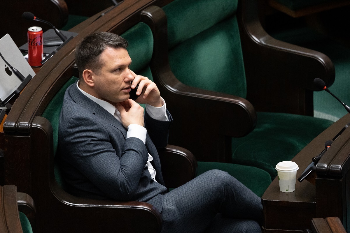 Ментцен пытается объясниться своими словами! Это касается Украины