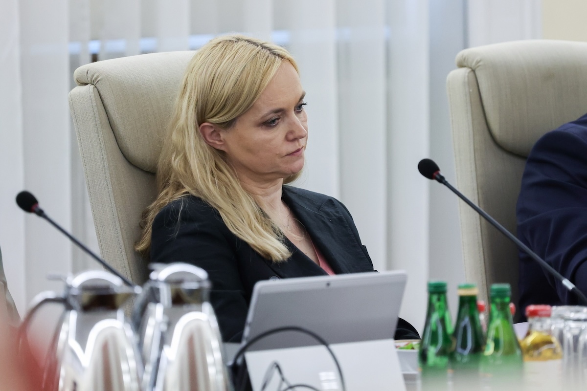 Туск не будет защищать себя и министра здравоохранения