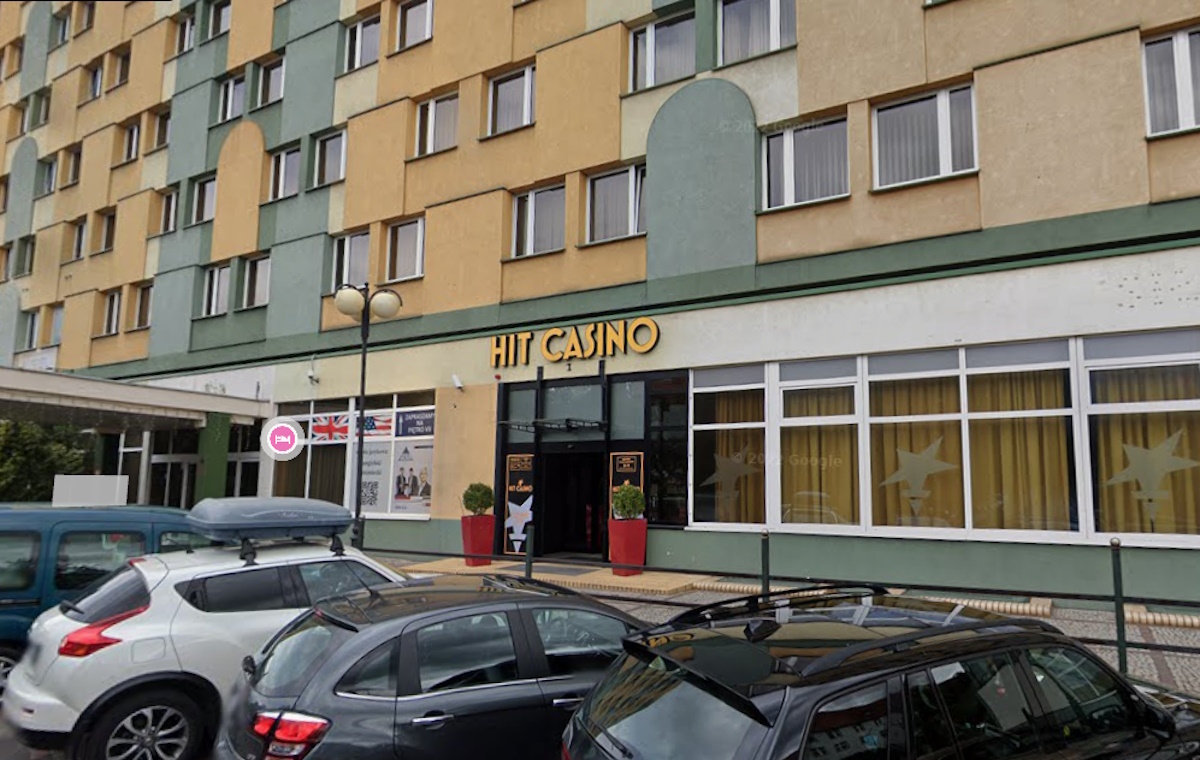 He hosted Ukrainians, and now he has 1.5 million in debt