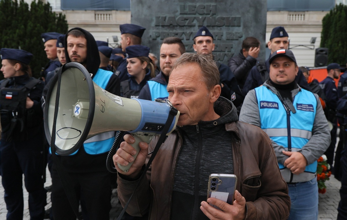 Znany profesor podważył narrację policji jednym zdjęciem!