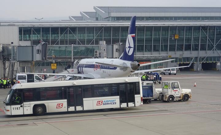 40 milionów pasażerów na polskich lotniskach