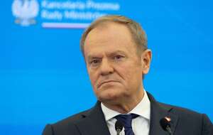 Donald Tusk wymierzył karę strukturom Koalicji Obywatelskiej w Małopolsce po przegranej Aleksandra Miszalskiego w krakowskim referendum. Według doniesień Onetu, premier podjął decyzję o ich rozwiązaniu. / autor: Fratria