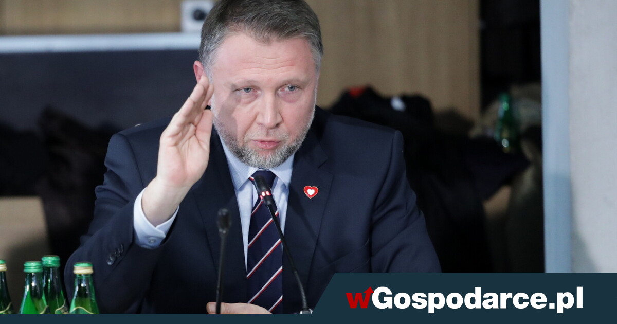 Szef MSWiA "jak trwoga to do Boga"? Parafie jak schrony