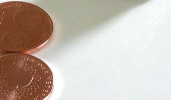 Niższe zyski dla banków odbijają się na klientach