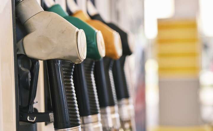 Ceny paliw zależą obecnie od stabilności politycznej na Bliskim Wschodzie / autor: Pixabay