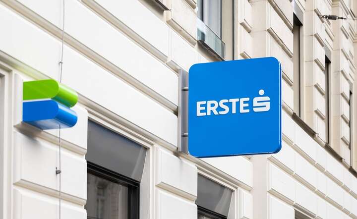Logotyp Erste przy oddziale banku / autor: materiały prasowe Erste Group / fot. Daniel Hinterramskogler