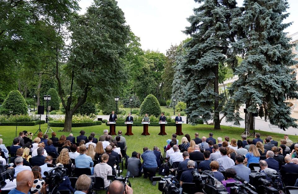 Wspólna konferencja prasowa przywódców Ukrainy, Francji, Niemiec, Włoch i Rumunii w Kijowie / autor: PAP/EPA/LUDOVIC MARIN / POOL