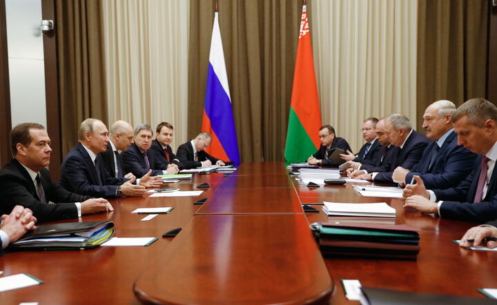 Rozmowy rosyjsko-białoruskie w Soczi / autor: PAP/EPA