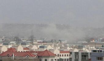 Chaos i przerażenie po zamachach w Kabulu