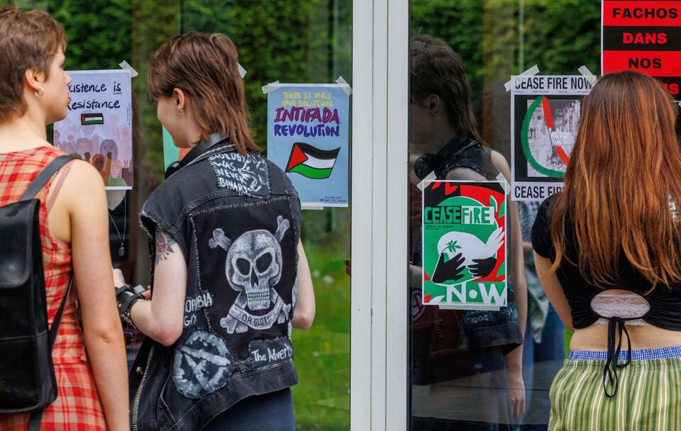 Protest studentów w Brukseli / autor: EPA/OLIVIER MATTHYS Dostawca: PAP/EPA.