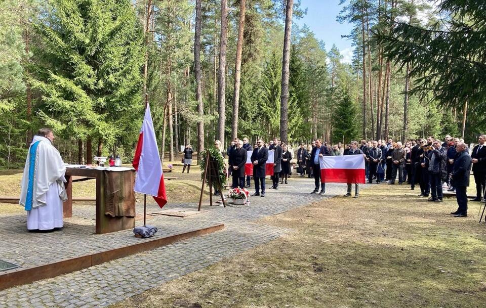 Upamiętnienie ofiar Zbrodni Katyńskiej / autor: Twitter: @PLinRussia